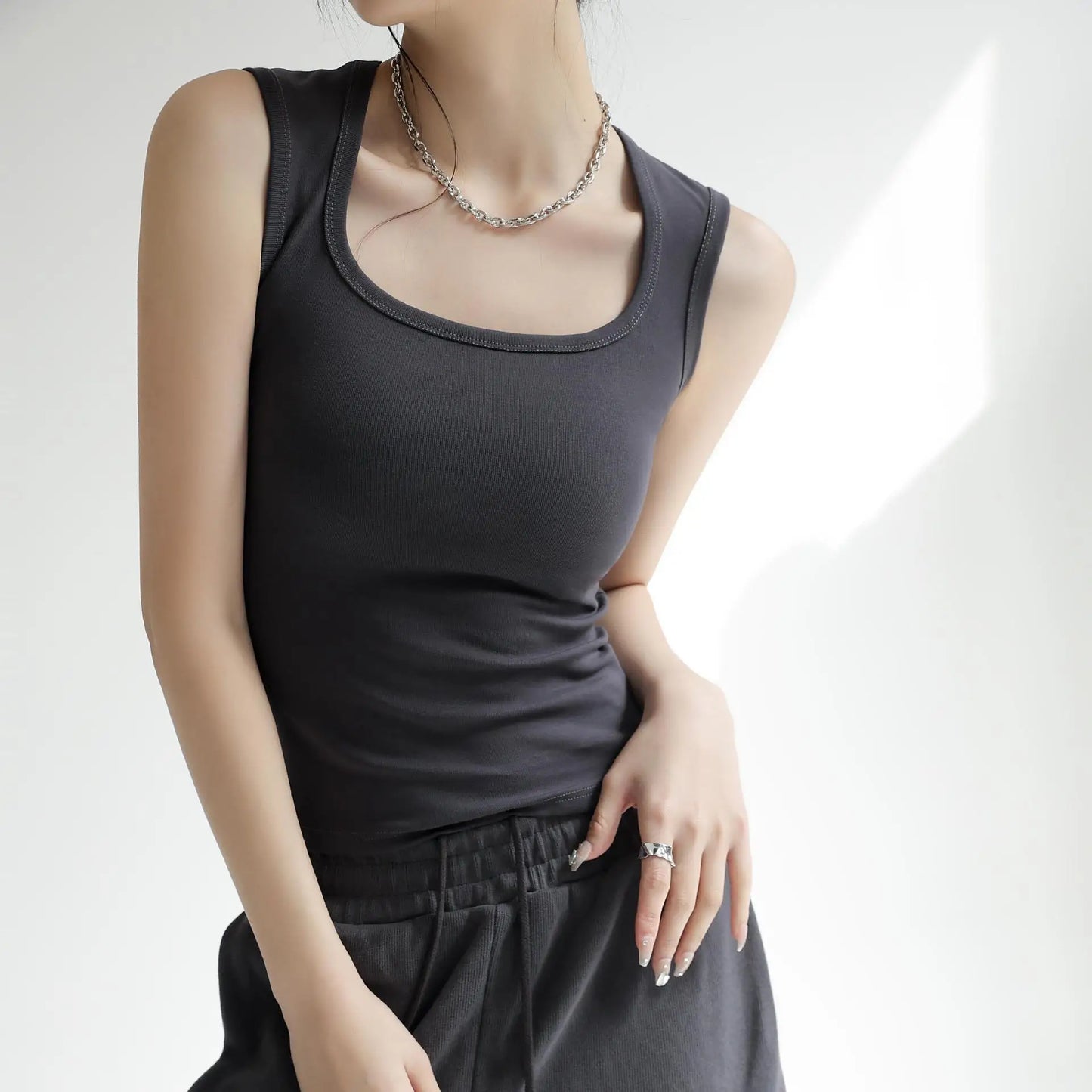 Korea Stylish Sleeveless Crop Top: Elevate Your Summer Wardrobe Essentials.